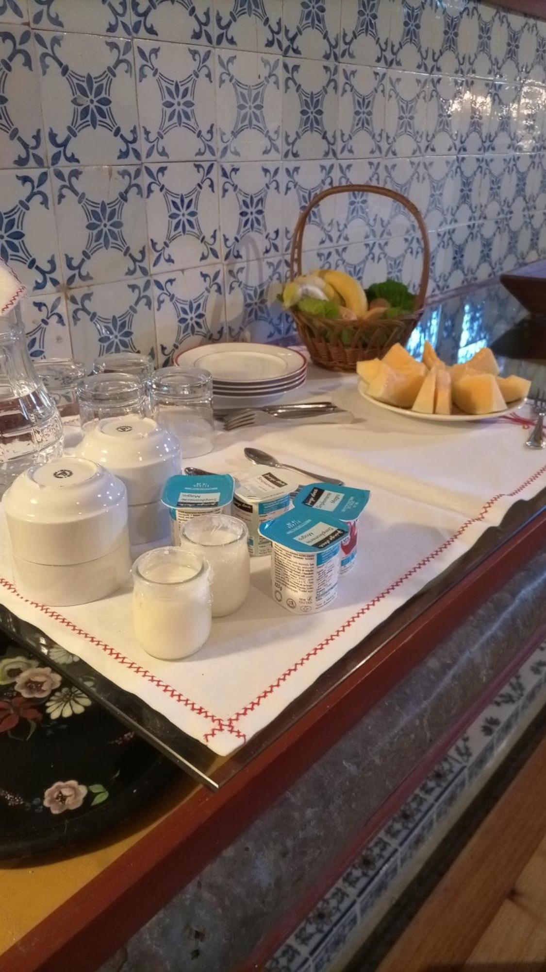 Bed and Breakfast Paco De S.Cipriano Гимарайнш Экстерьер фото